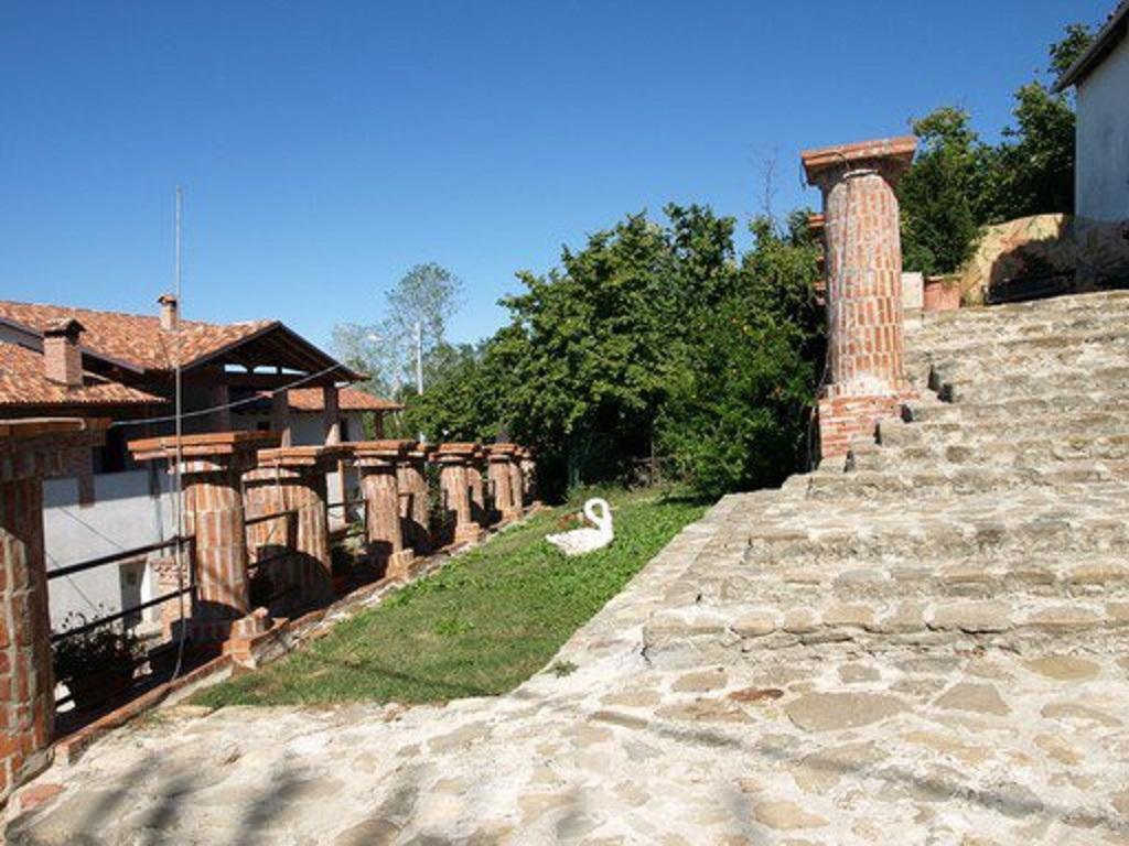B&B I Colori Dell'Arcobaleno Belvedere Langhe Eksteriør bilde